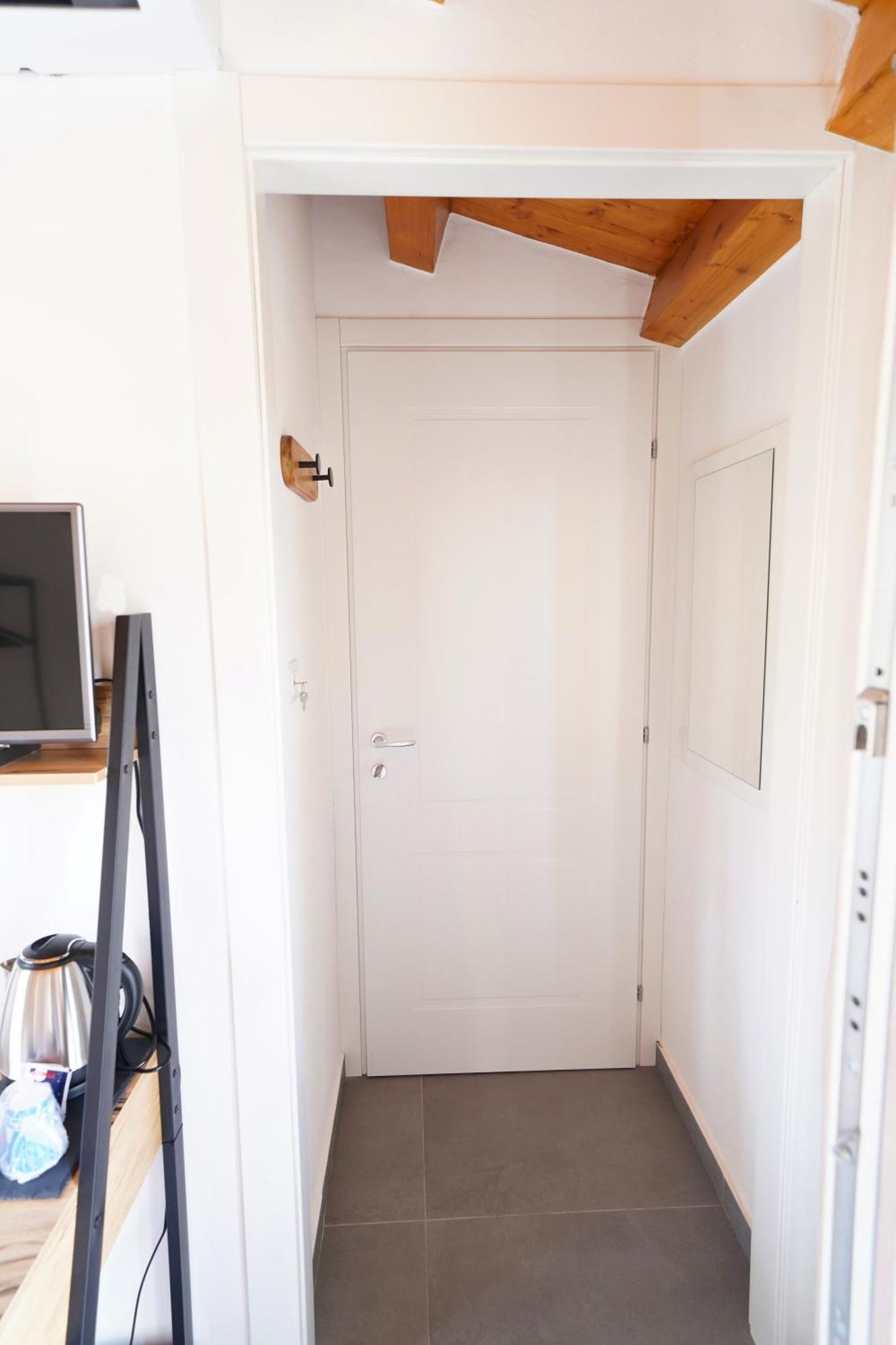Ducas Rooms And Suite Lascari Luaran gambar