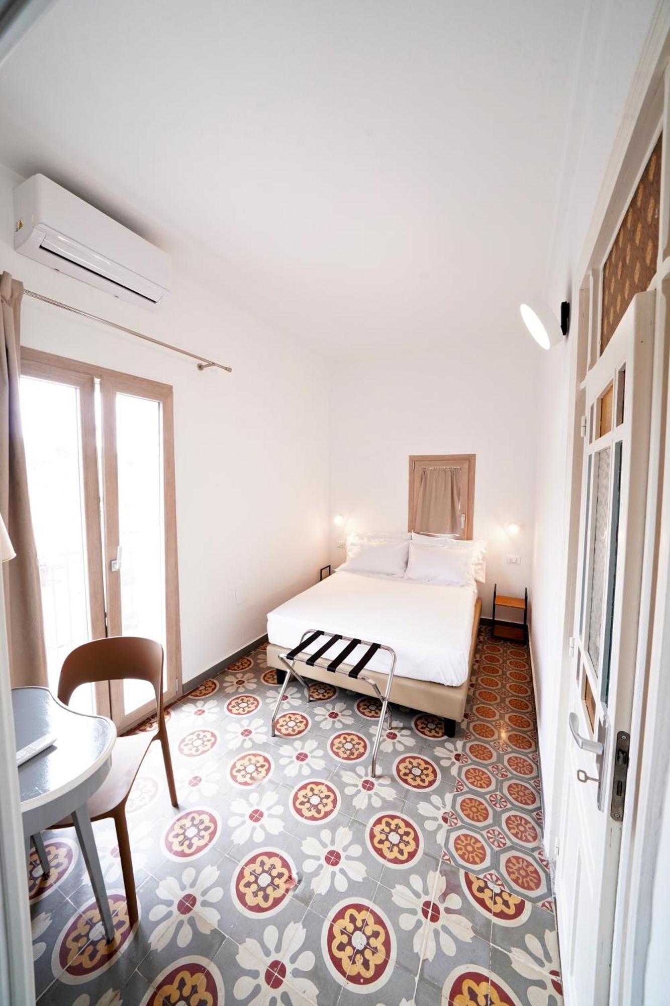 Ducas Rooms And Suite Lascari Luaran gambar
