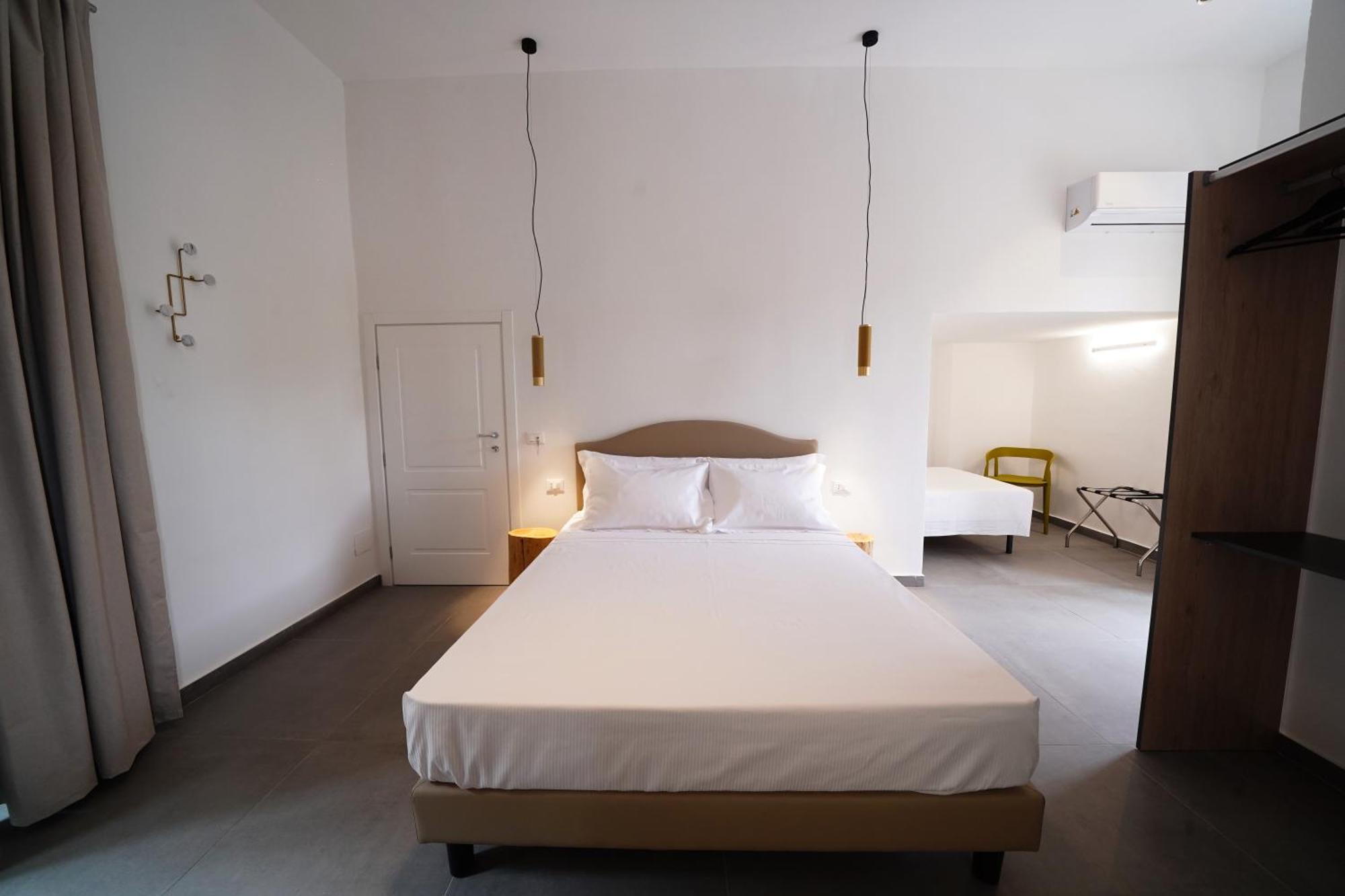 Ducas Rooms And Suite Lascari Luaran gambar